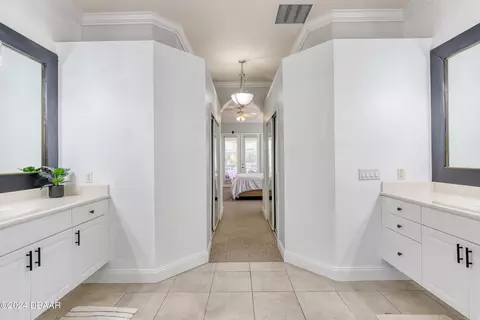 Entry Way - 115 Squirrel Ln, Ormond Beach, FL 32174 photo 1 of 3