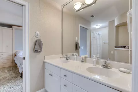 Bath - 115 Squirrel Ln, Ormond Beach, FL 32174 photo 7 of 8
