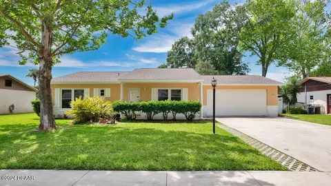 1950 Red Cedar Cir, South Daytona, FL 32119