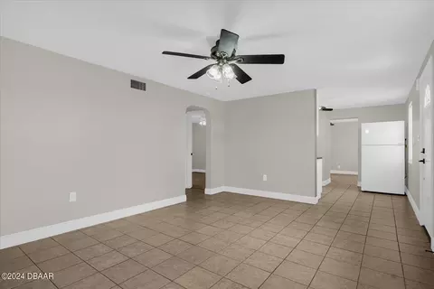 915 Lake Ave, Edgewater, FL 32132 photo 4