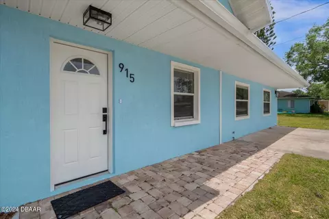 915 Lake Ave, Edgewater, FL 32132 photo 3