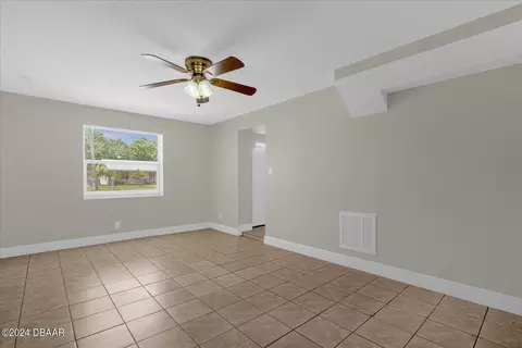 915 Lake Ave, Edgewater, FL 32132 photo 15