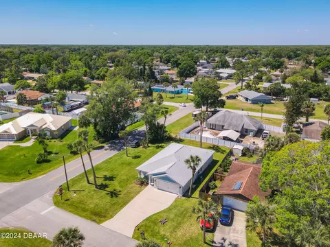 2532 Sabal Palm Dr, Edgewater, FL 32141