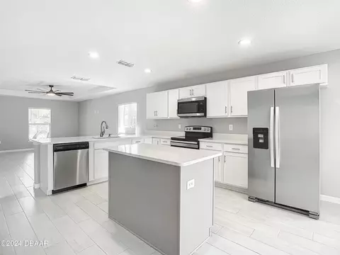 2532 Sabal Palm Dr, Edgewater, FL 32141 photo 10