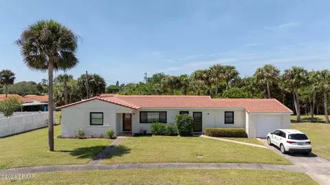 646 Flamingo Dr #A, Ormond Beach, FL 32176 photo 2