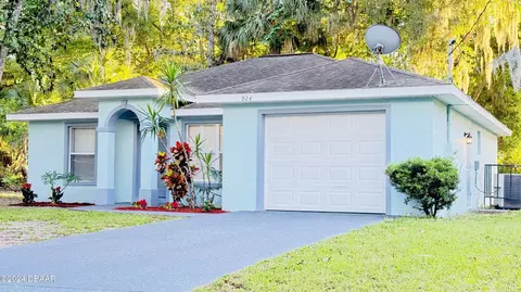 924 Vine St, Daytona Beach, FL 32117