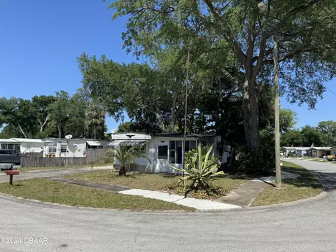 105 Stone Gate Ln, Port Orange, FL 32129