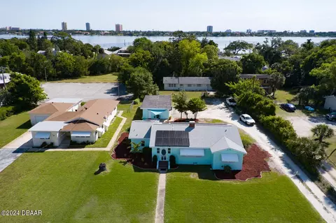 1045 Daytona Ave, Holly Hill, FL 32117