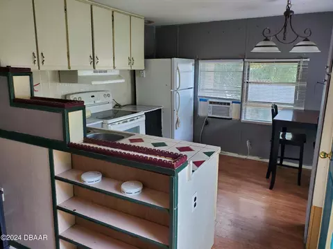 582 Cameo Dr, Ormond Beach, FL 32174 photo 5