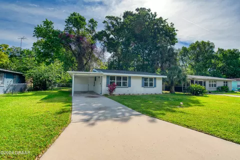 118 Mason Park Dr, Daytona Beach, FL 32117
