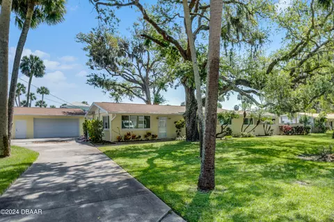 5045 Palmetto St, Port Orange, FL 32127