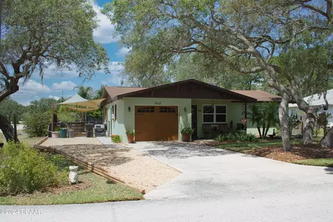 5662 Lancewood Dr, Port Orange, FL 32127