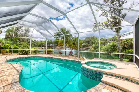 10 Indianhead Dr, Ormond Beach, FL 32174 photo 2