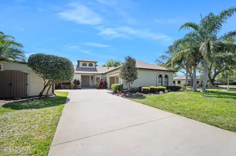 3162 Royal Birkdale Way, Port Orange, FL 32128