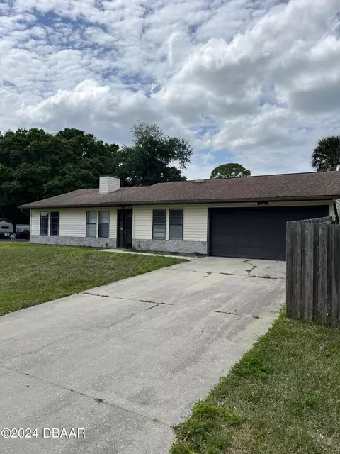 3231 Yule Tree Dr, Edgewater, FL 32141 photo 4