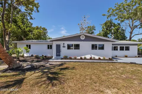 2360 Anastasia Dr, South Daytona, FL 32119