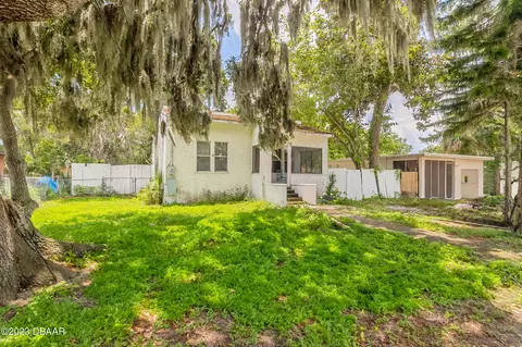 625 Olive St, South Daytona, FL 32119