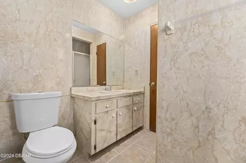 Bath - 14 Spring Radl, Ocala, FL 34472 photo 1 of 4