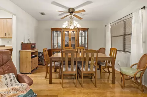 Dining - 14 Spring Radl, Ocala, FL 34472 photo 1 of 1