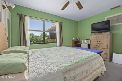 Bedroom - 14 Spring Radl, Ocala, FL 34472 photo 2 of 6