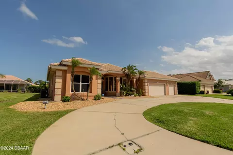 712 Sea Duck Dr, Daytona Beach, FL 32119