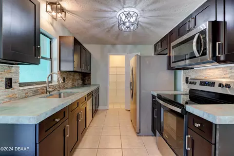 419 Sea Hawk Ct, Edgewater, FL 32141 photo 6