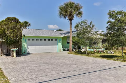 2628 S Peninsula Dr, Daytona Beach, FL 32118
