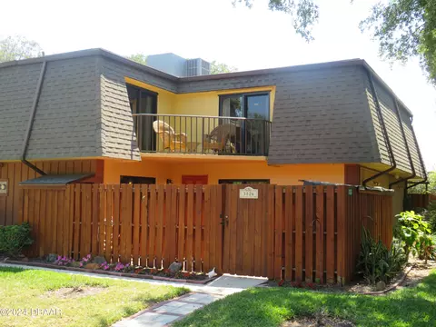 3826 Saxon Dr, New Smyrna Beach, FL 32169
