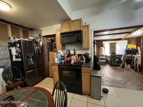 508 Hedge Row Rd, Brandon, FL 33510 photo 4