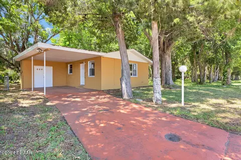444 S Caroline St, Daytona Beach, FL 32114