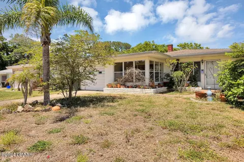 233 Euclid Ave, Daytona Beach, FL 32118