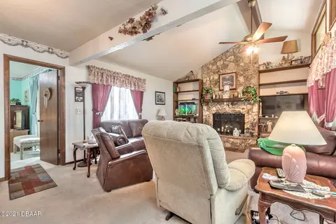 Living - 199 Summerhaze Ct, Ormond Beach, FL 32174 photo 2 of 3