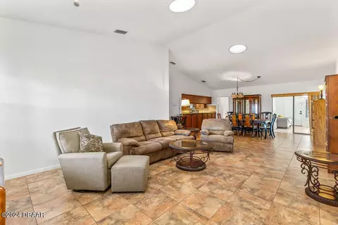 180 Pierside Dr, Ormond Beach, FL 32176 photo 3