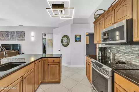 Kitchen - 7 Carrington Ln, Ormond Beach, FL 32174 photo 1 of 6