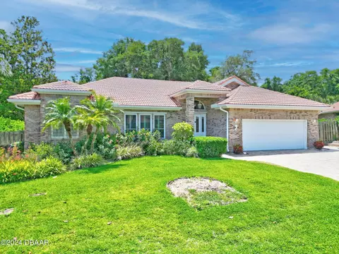 Exterior - 7 Carrington Ln, Ormond Beach, FL 32174 photo 2 of 9