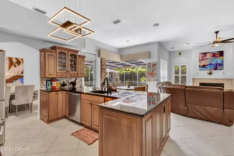 Kitchen - 7 Carrington Ln, Ormond Beach, FL 32174 photo 4 of 6