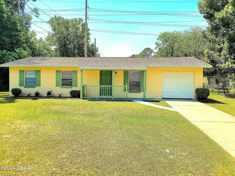 2416 NE 32nd St, Ocala, FL 34479