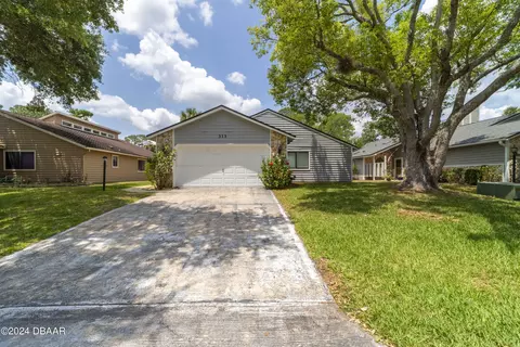 313 Gull Dr, Daytona Beach, FL 32119