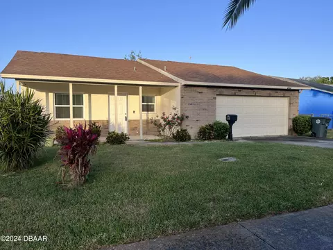 937 Emma St, Daytona Beach, FL 32114