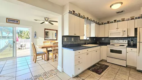 4 Berkley Rd, Ormond Beach, FL 32176 photo 10