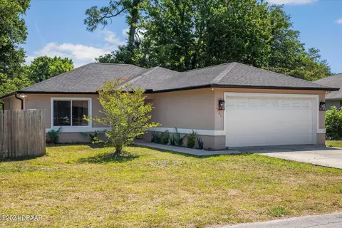 1383 Powers Ave, Daytona Beach, FL 32117