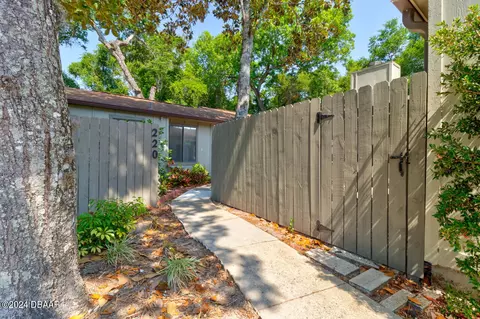 220 Pine Cone Trl, Ormond Beach, FL 32174 photo 3