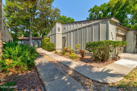 220 Pine Cone Trl, Ormond Beach, FL 32174 photo 2