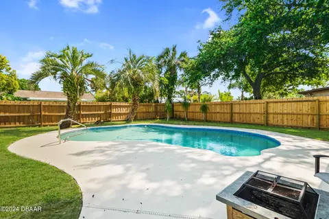 1217 Eddie Dr, Port Orange, FL 32129
