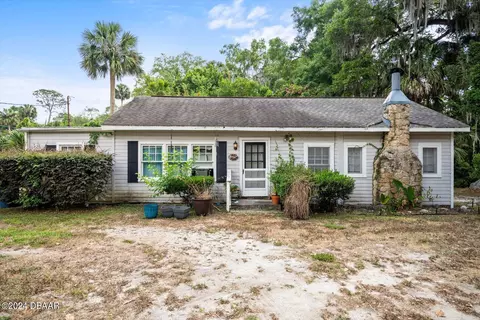 486 Ponce Deleon Blvd, De Leon Springs, FL 32130