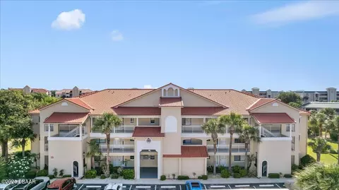 443 Bouchelle Dr #203, New Smyrna Beach, FL 32169