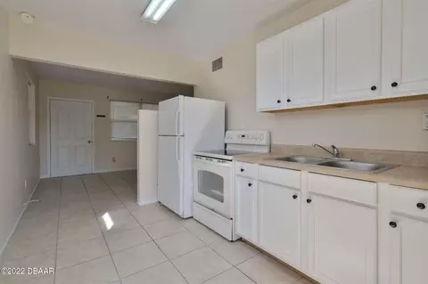 132 Laurie Dr, Ormond Beach, FL 32176 photo 11