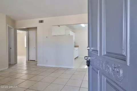132 Laurie Dr, Ormond Beach, FL 32176 photo 5
