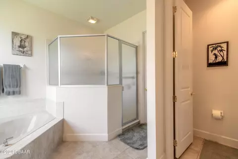 Bath - 344 Chelsea Place Ave, Ormond Beach, FL 32174 photo 2 of 4