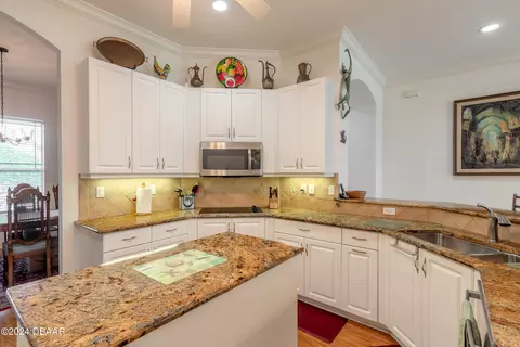 Kitchen - 344 Chelsea Place Ave, Ormond Beach, FL 32174 photo 4 of 5
